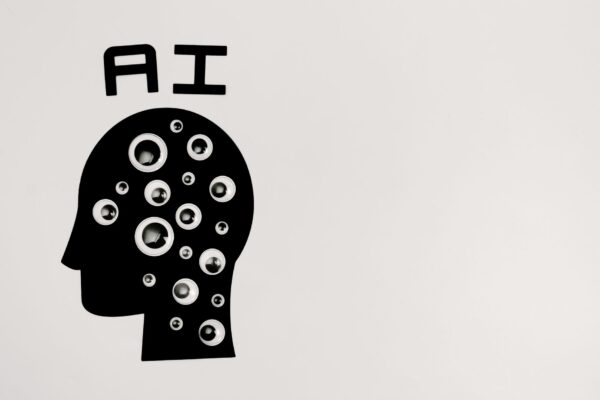 AI liability ruling, a judge's gavel and a robot in a courtroom